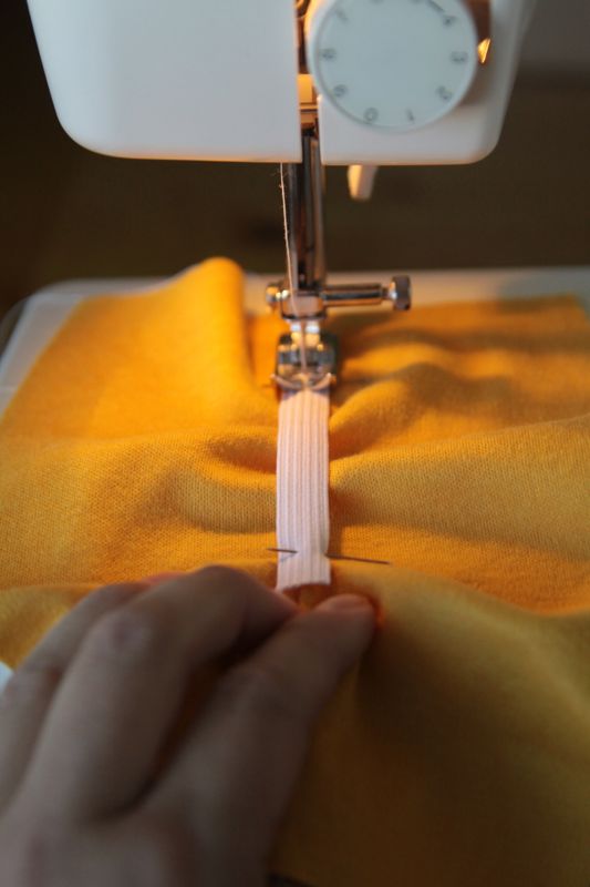 How to Sew Elastic (with Pictures) - wikiHow