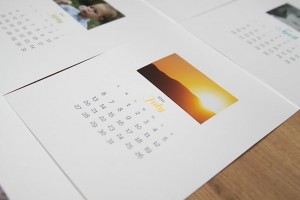 make your own photo desk calendar