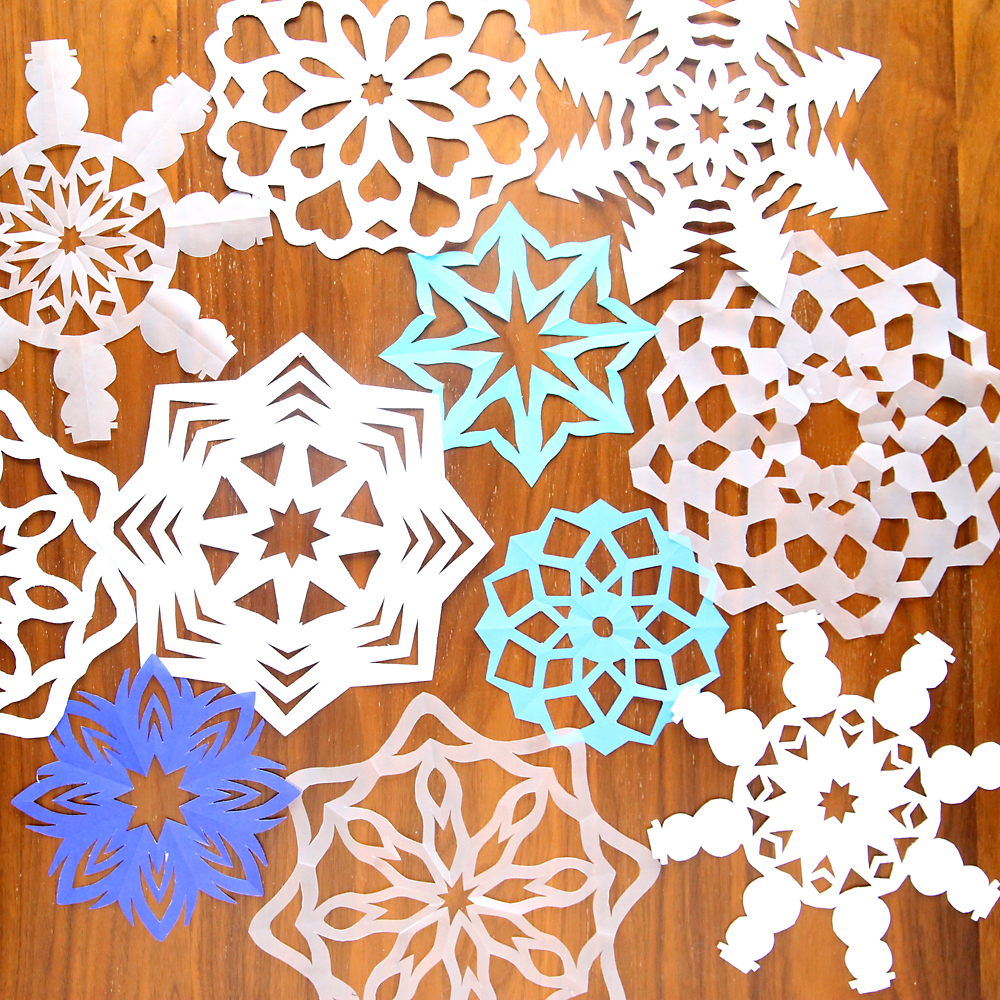 how to cut snowflakes {video tutorial   free templates} It #39 s Always