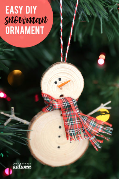 Make an easy wood slice snowman Christmas ornament - It's Always Autumn