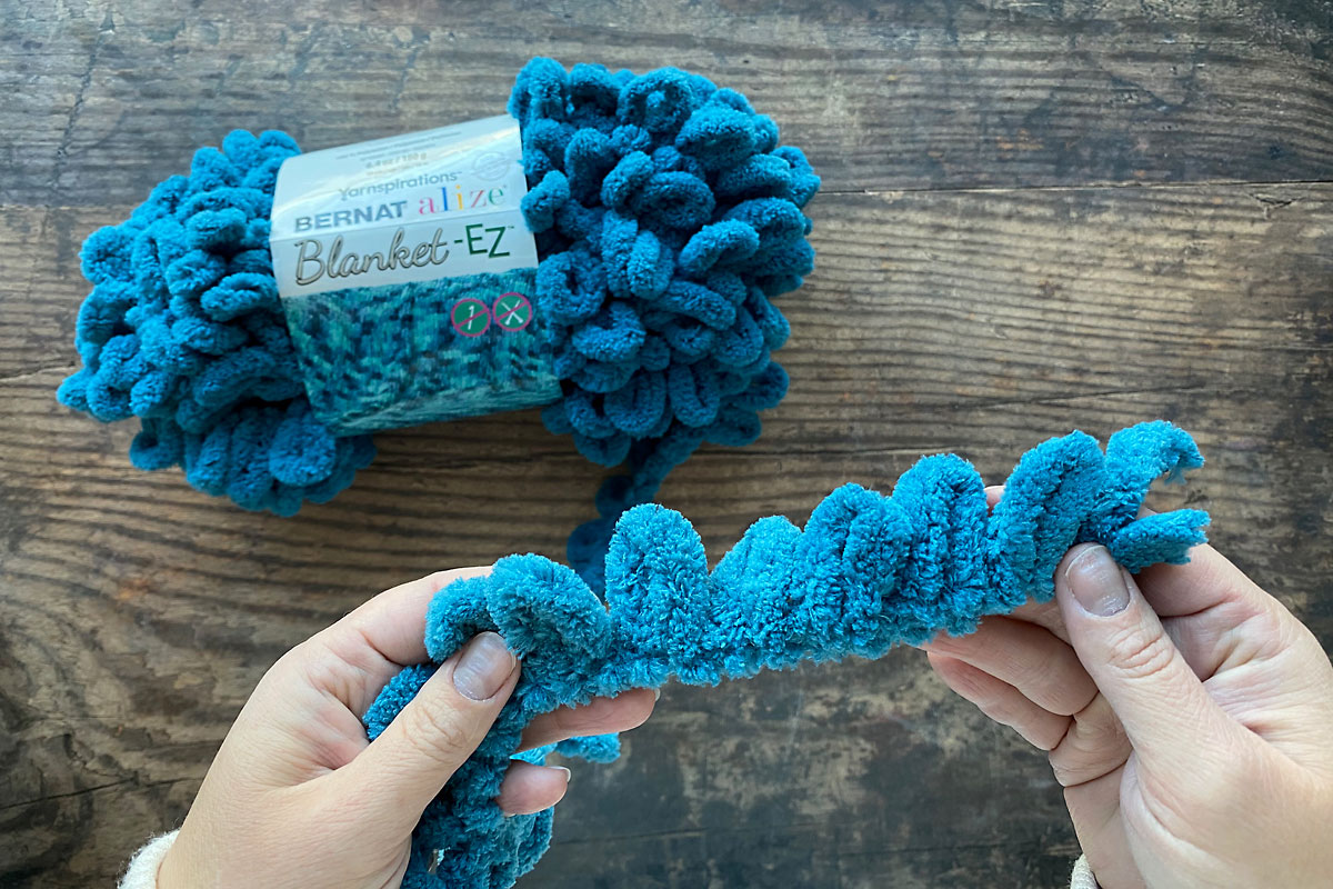 Loop Yarn for Beginners {Everything you need to know!} - It's