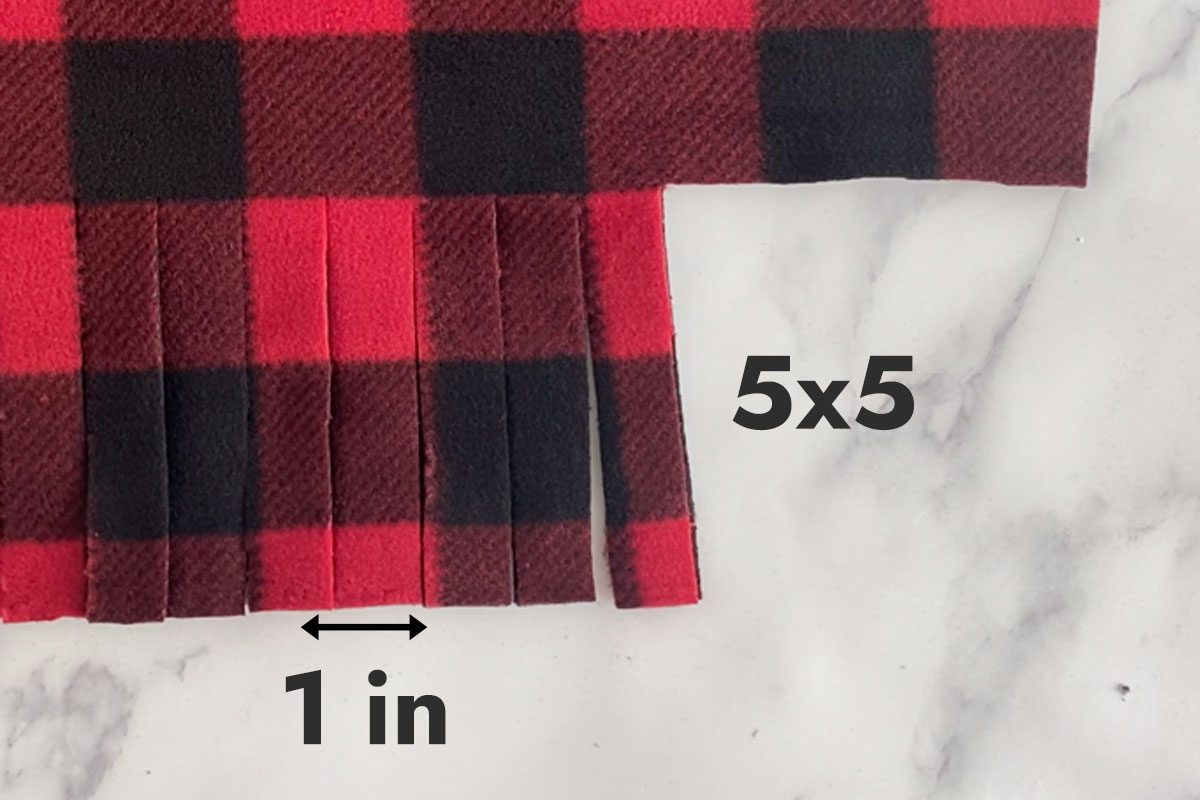 Personalized No Sew Knot Tie Fleece Blanket Throw Kit Plaid Blanket Tie  Blanket Pink and Black Plaid Personalize With Name 