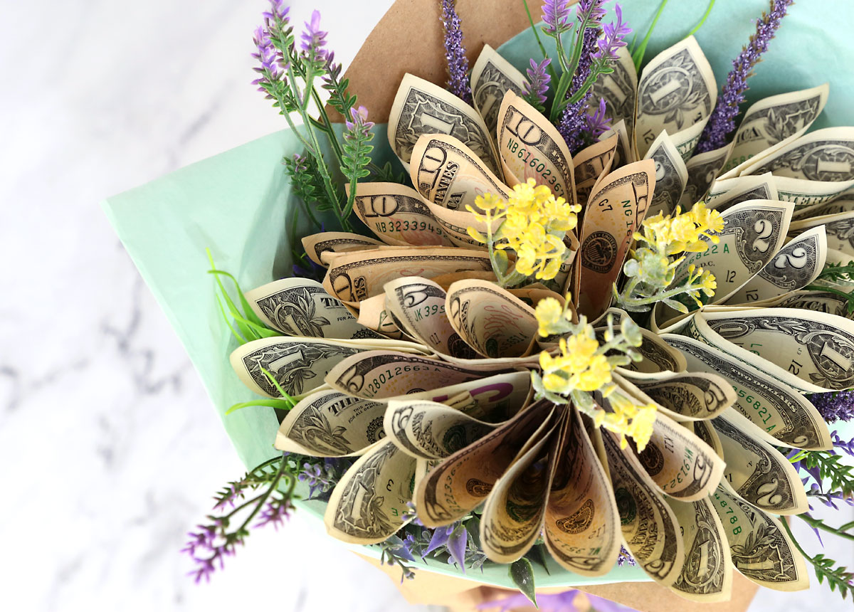 Easy to make Money Bouquet 💐 #flowerarrangement #giftidea #diy